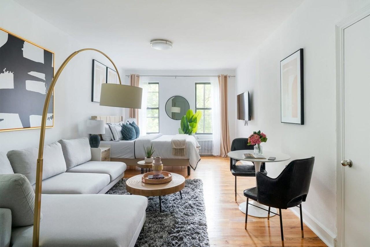 444 West 48th Street - Photo 3 of 39