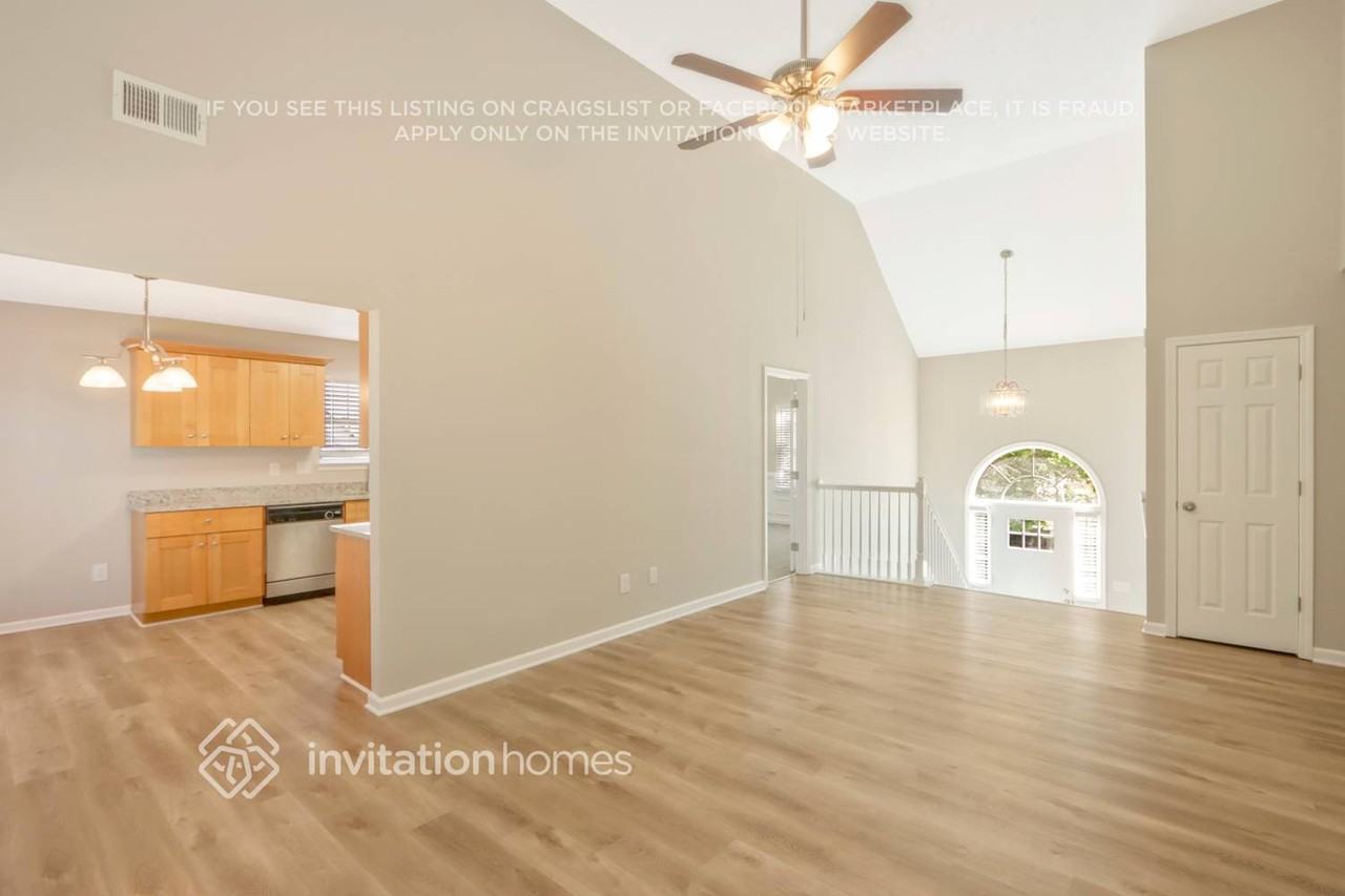 55 Dairyland Dr - Photo 5 of 23