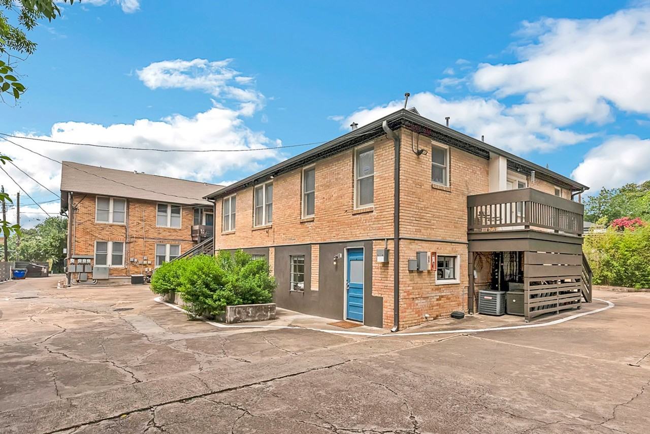 Enfield House - Photo 4 of 13