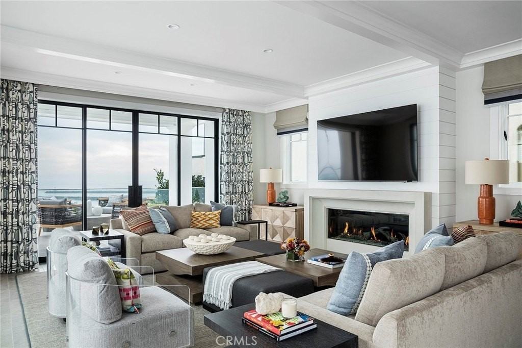 3312 Ocean Blvd - Photo 4 of 16