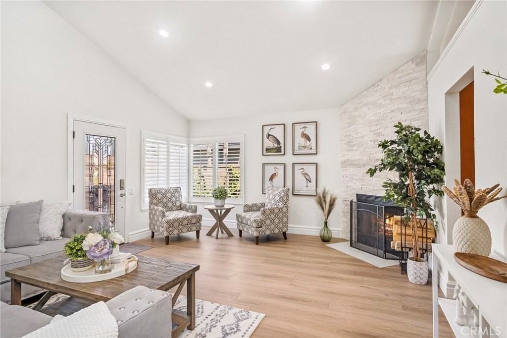 27546 Genil - Photo 3 of 25