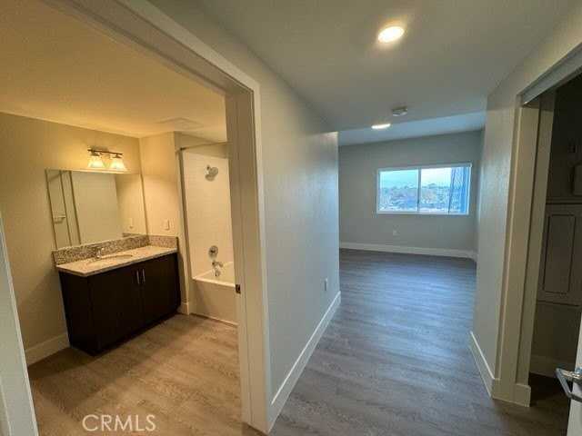 1001 W Mission Blvd #501 - Photo 7 of 9