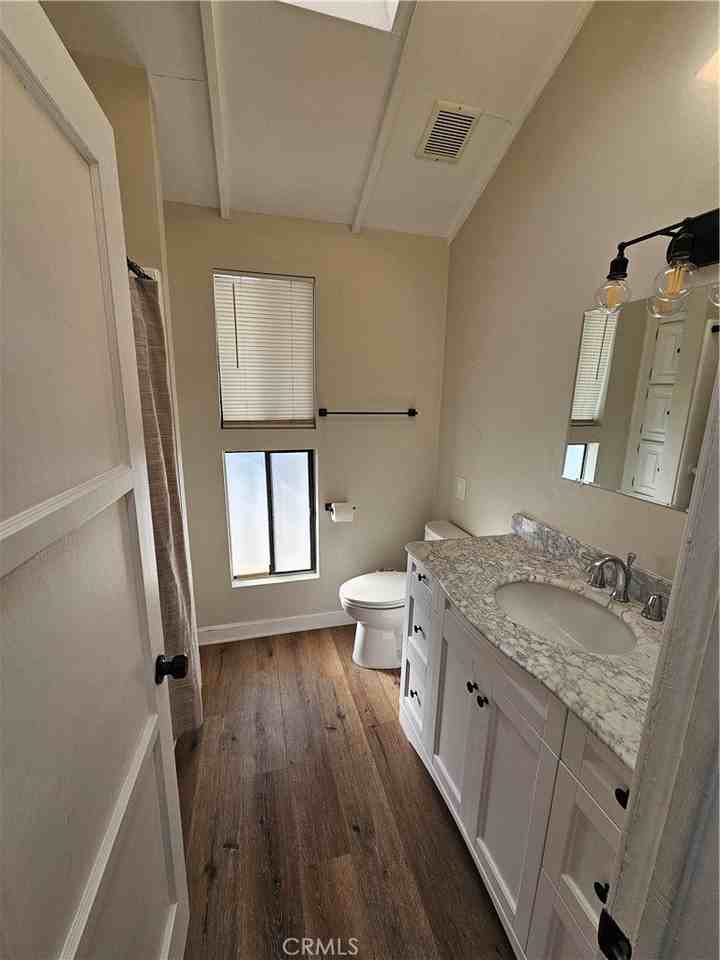 290 N Jewell Pl - Photo 4 of 18