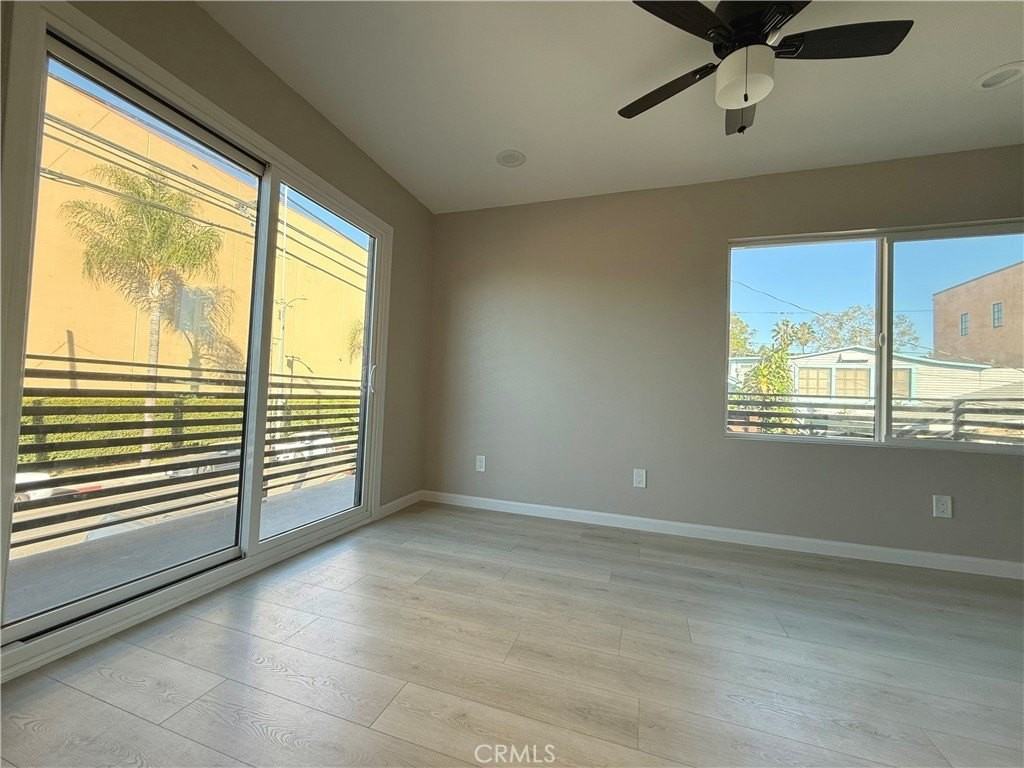 5159 Clinton St - Photo 3 of 6