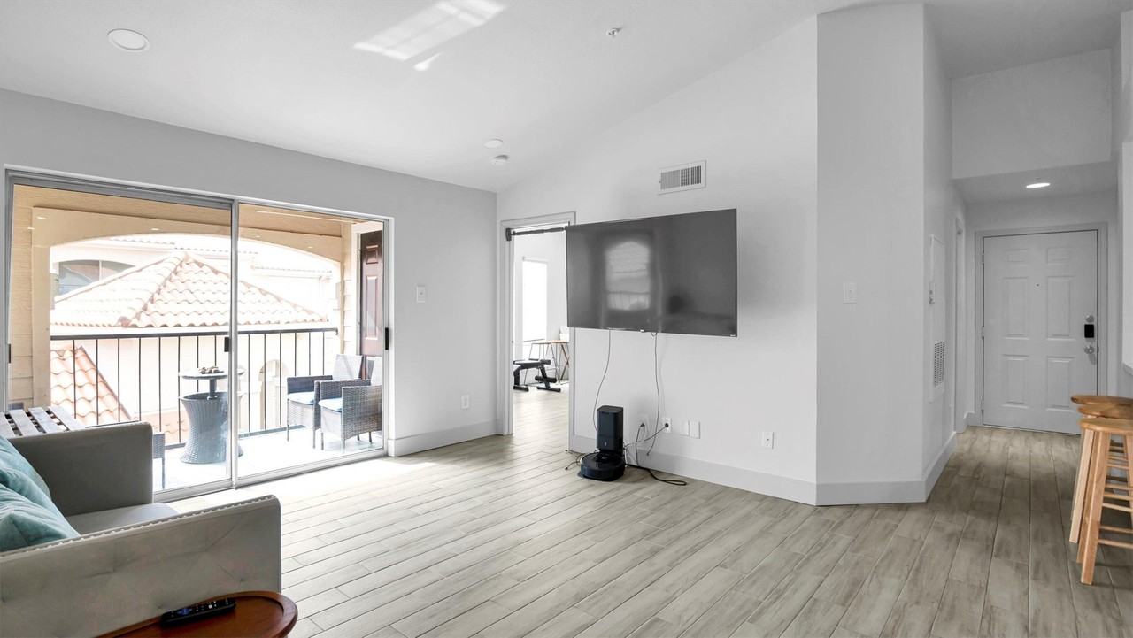 3231 Allen Parkway Parkway #1303 - Photo 4 of 48