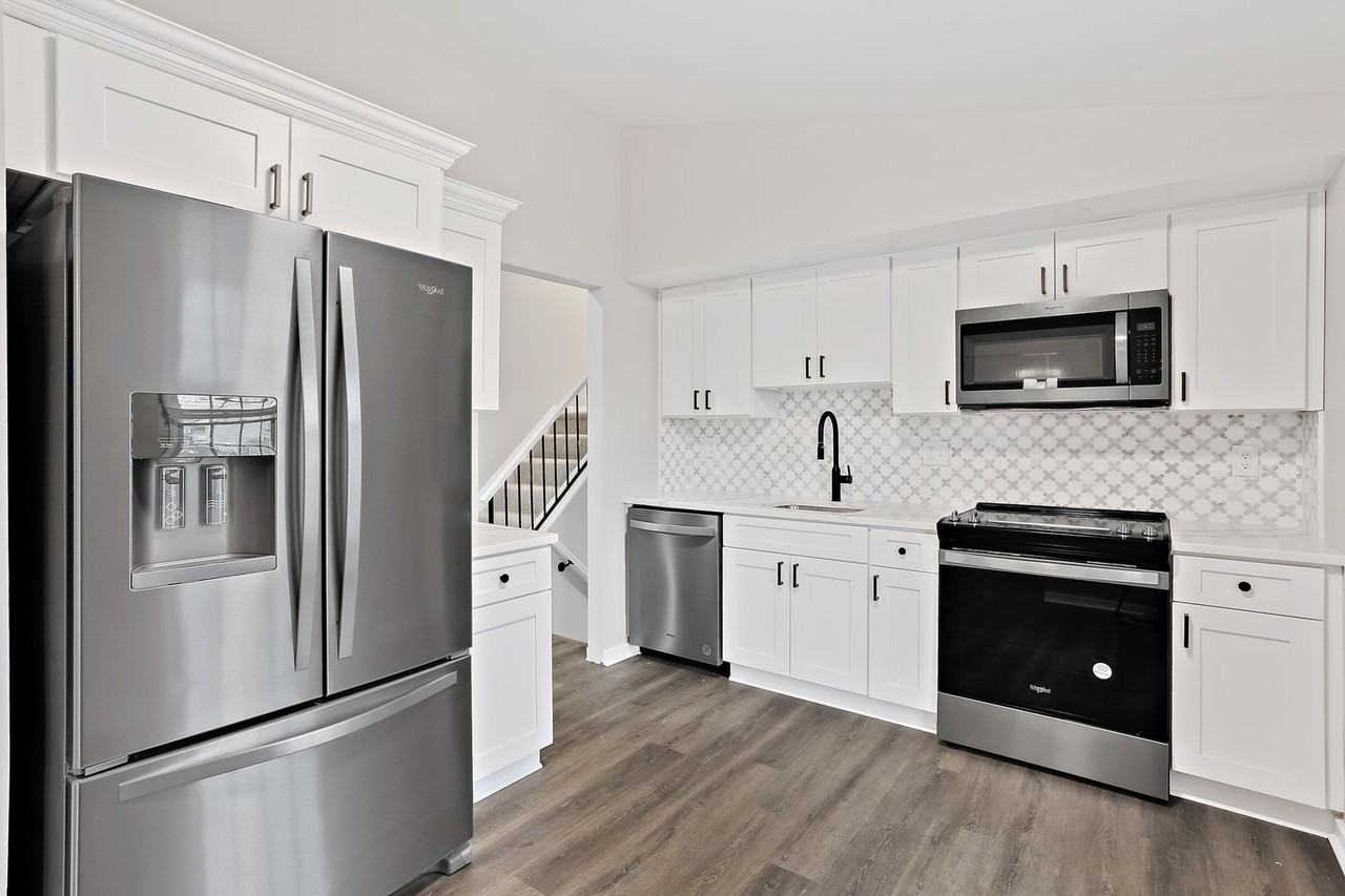 920 Mago Vista Rd - Photo 2 of 37