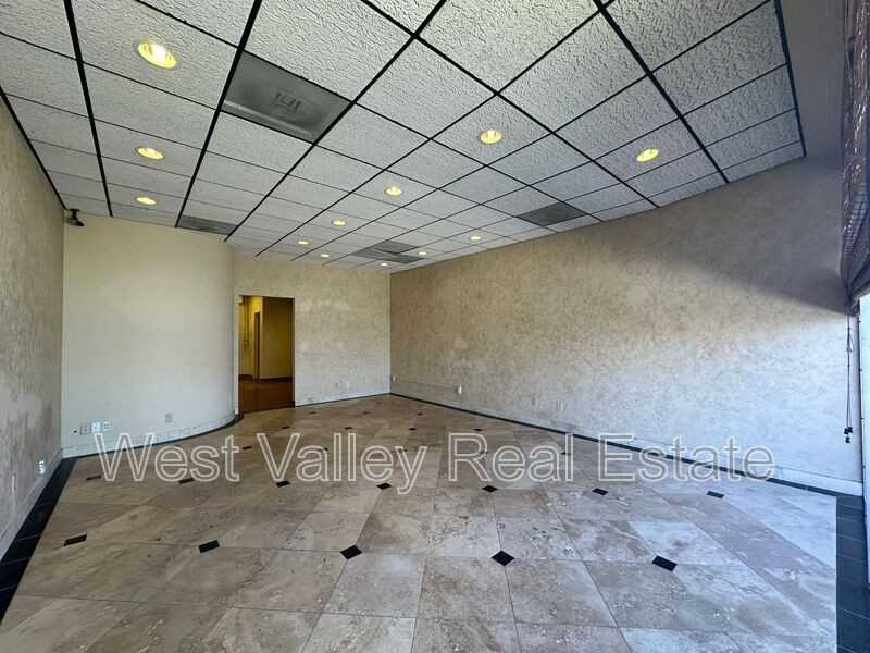 147 Kern St - Photo 2 of 6
