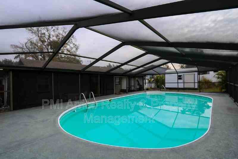 4814 Reagan Ave - Photo 5 of 27