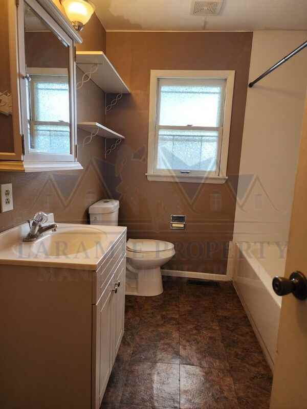 907 W Hill Rd - Photo 6 of 17