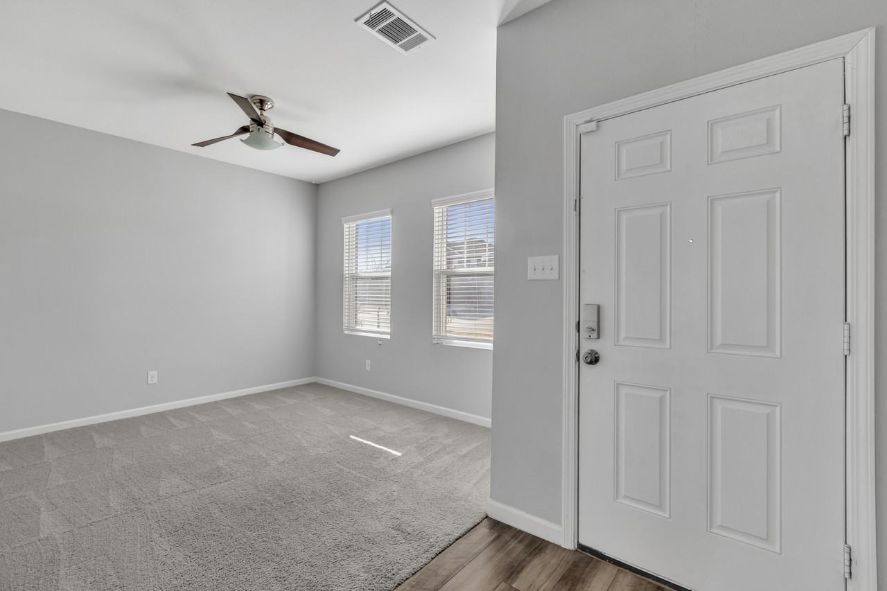 10305 Castle Lyons Ln - Photo 3 of 31