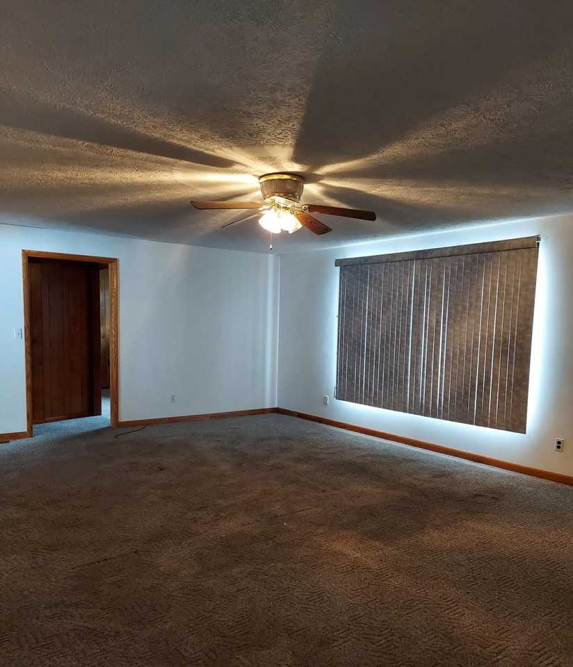 184 Swanton Rd - Photo 2 of 7