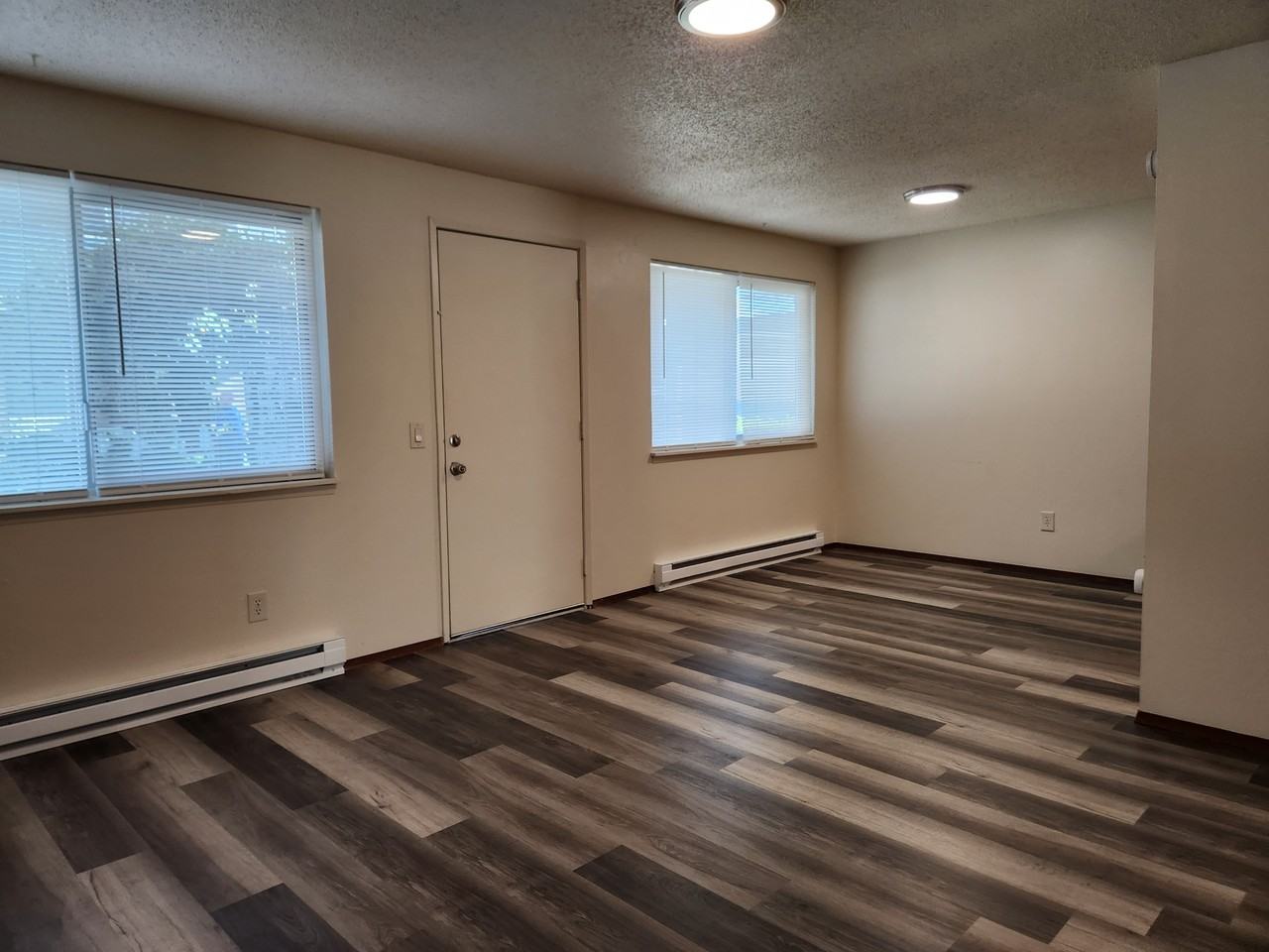 624 W Cedar St #9 - Photo 2 of 22