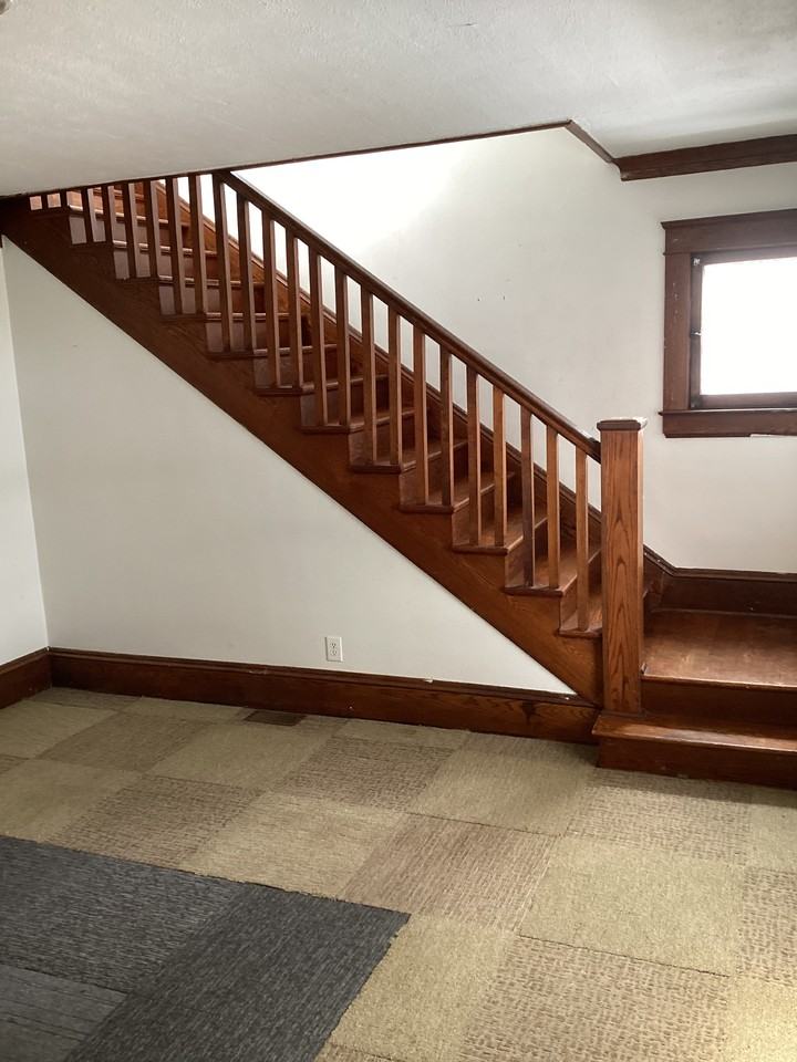 102 Hunt Ave - Photo 6 of 18