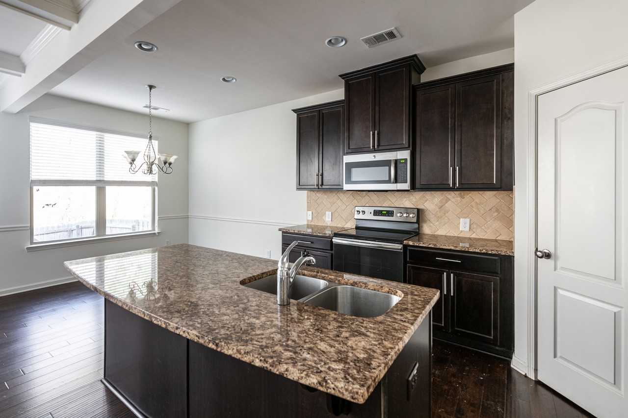 3172 Spicy Cedar Ln - Photo 3 of 39