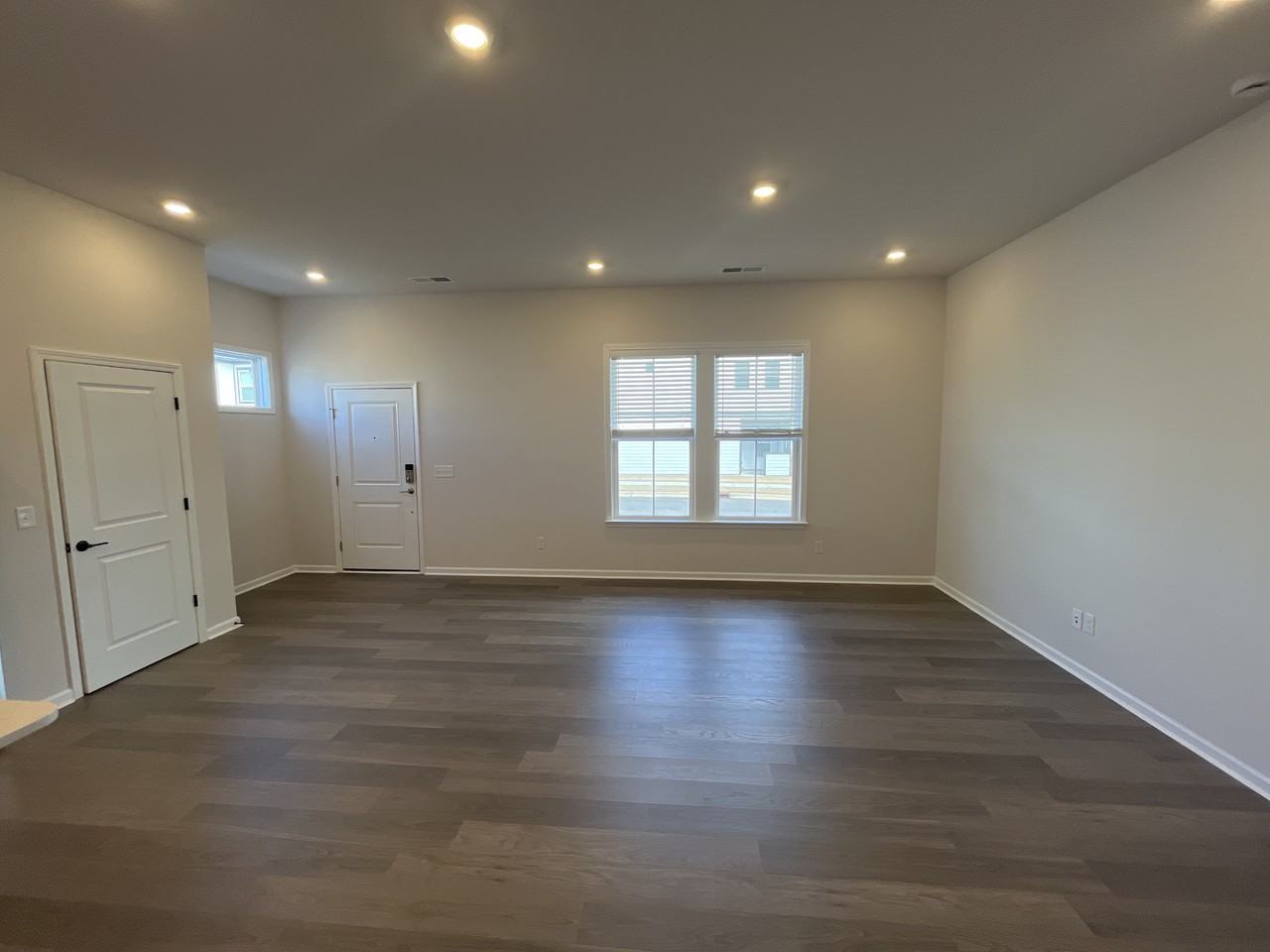 5793 Coulee Ln - Photo 2 of 22