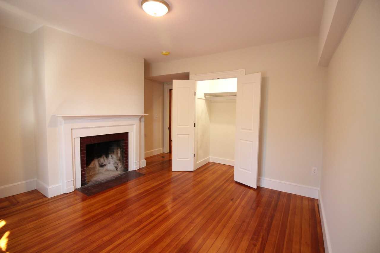 68 Beech Glen St #2 - Photo 5 of 14