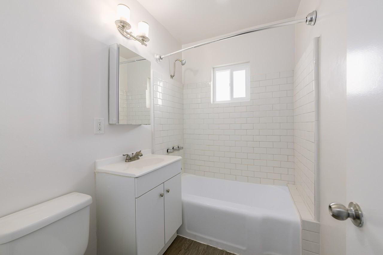 1210 North Berendo Street #7 - Photo 2 of 12