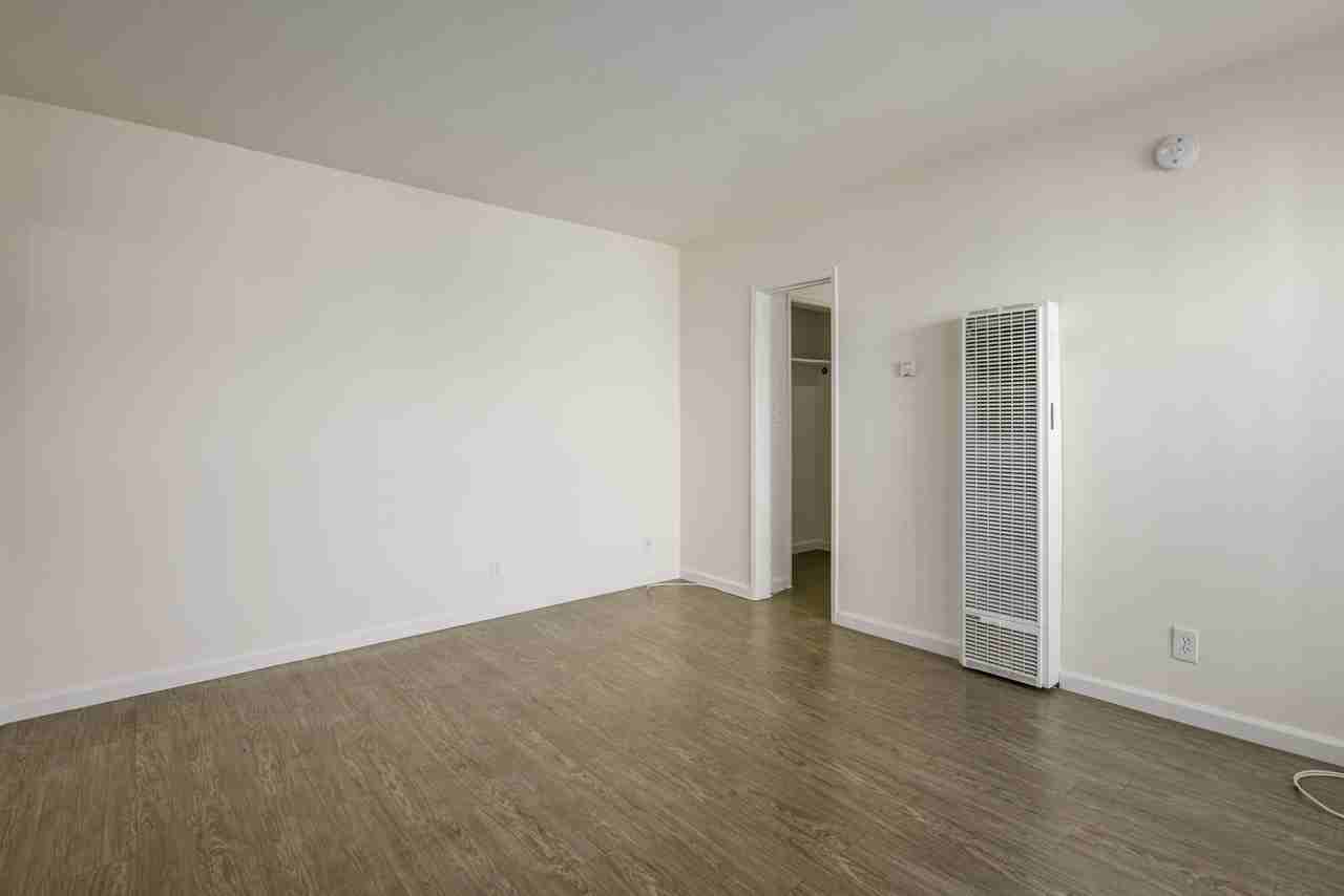 1210 North Berendo Street #7 - Photo 5 of 12