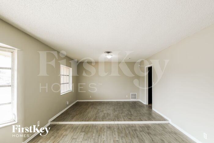 3689 Nw 27th Ct - Photo 3 of 16