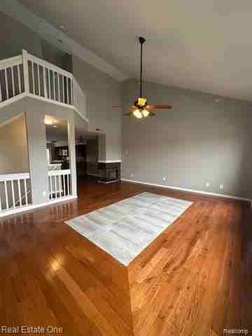 4240 Maple St - Photo 3 of 16