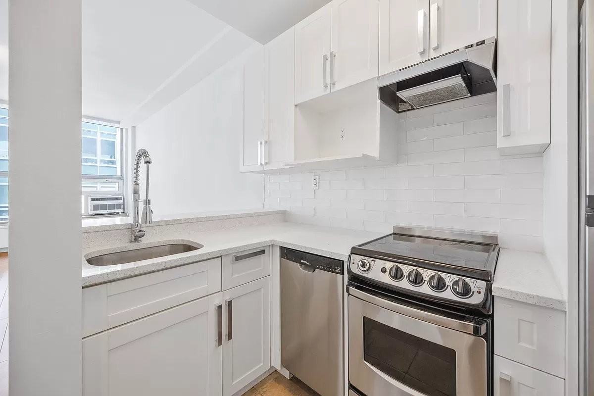 Fulton St #11C - Photo 6 of 10