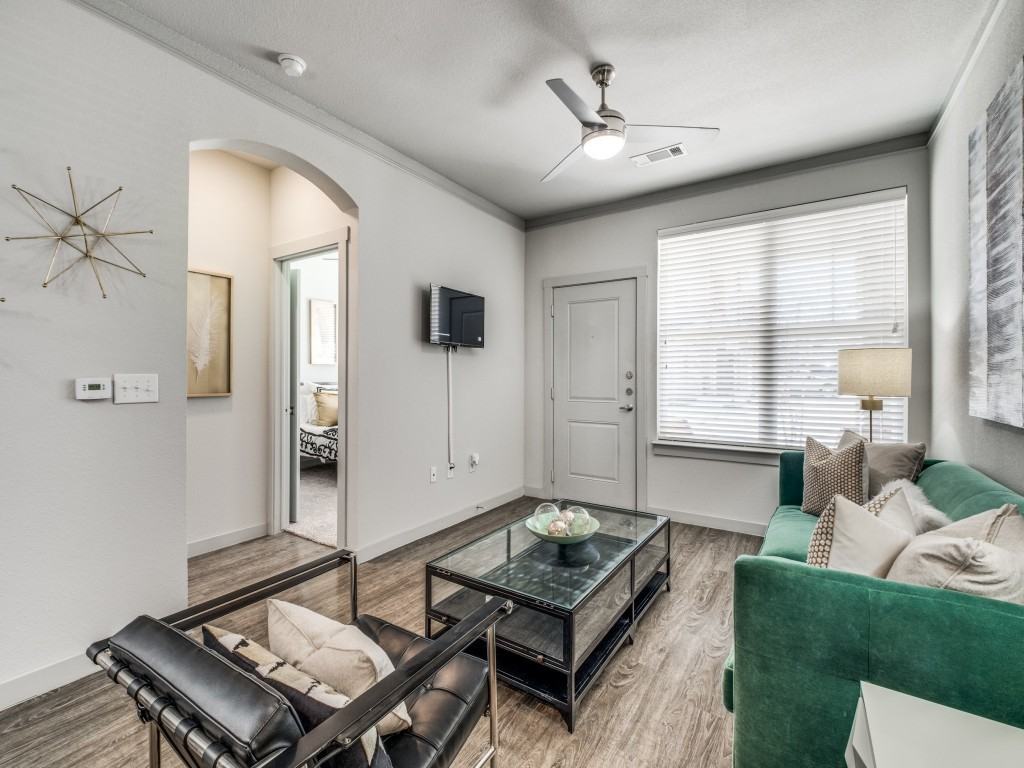 Echelon - Photo 5 of 32