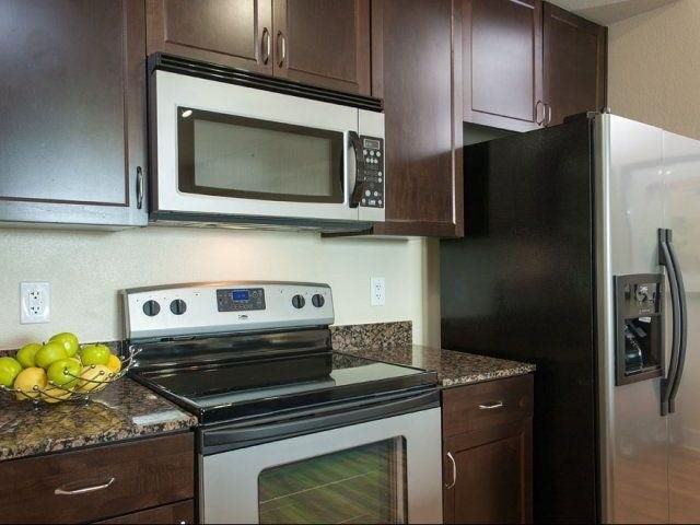 47 Rainey St - Photo 5 of 17