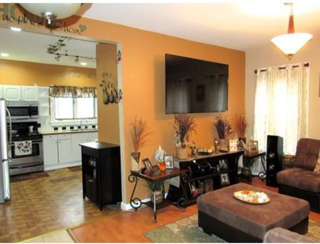 69 Clark St #1R - Photo 3 of 13