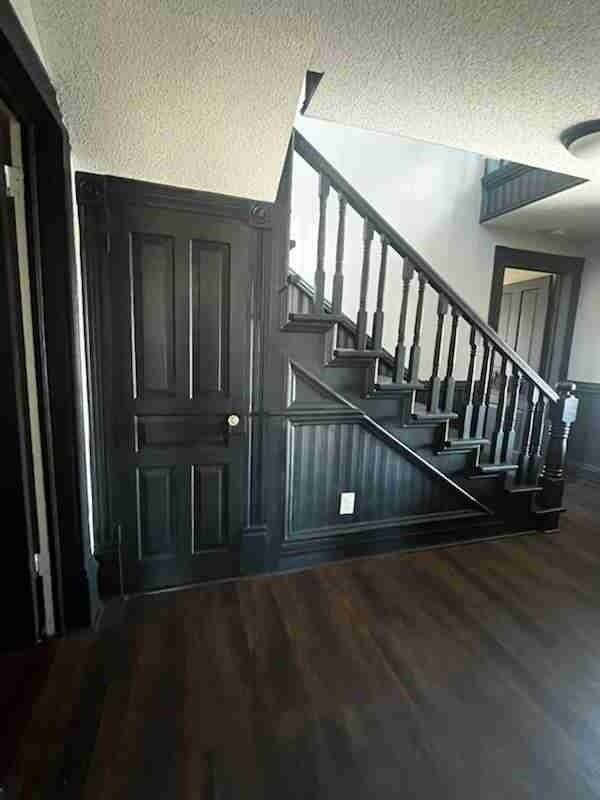 329 W Market St - Photo 7 of 14