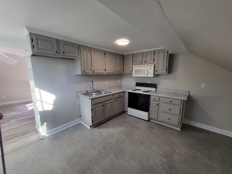 710 Fairview Ave #D - Photo 3 of 10