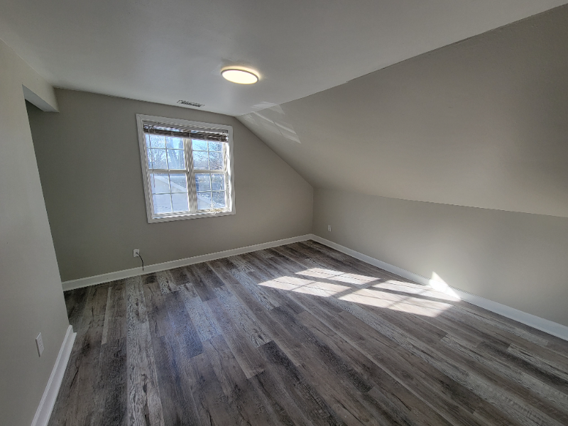 710 Fairview Ave #D - Photo 6 of 10