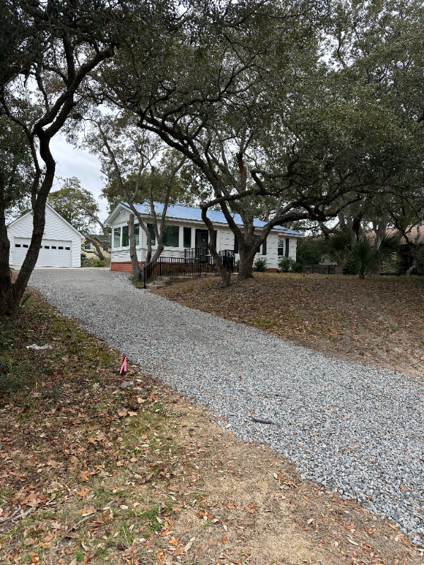 313 73rd Ave N - Photo 3 of 14