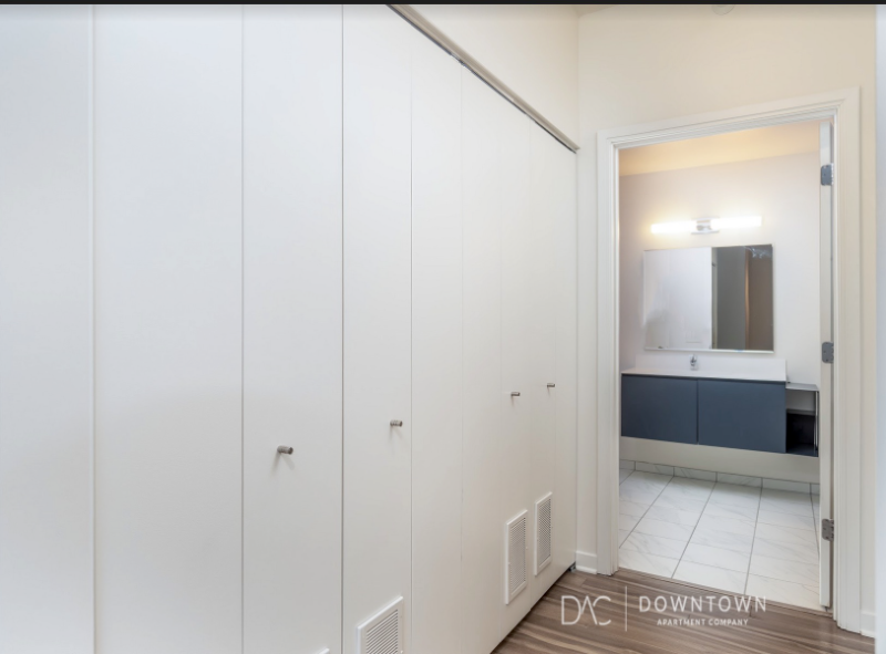 110 West Superior Street #905 - Photo 4 of 13