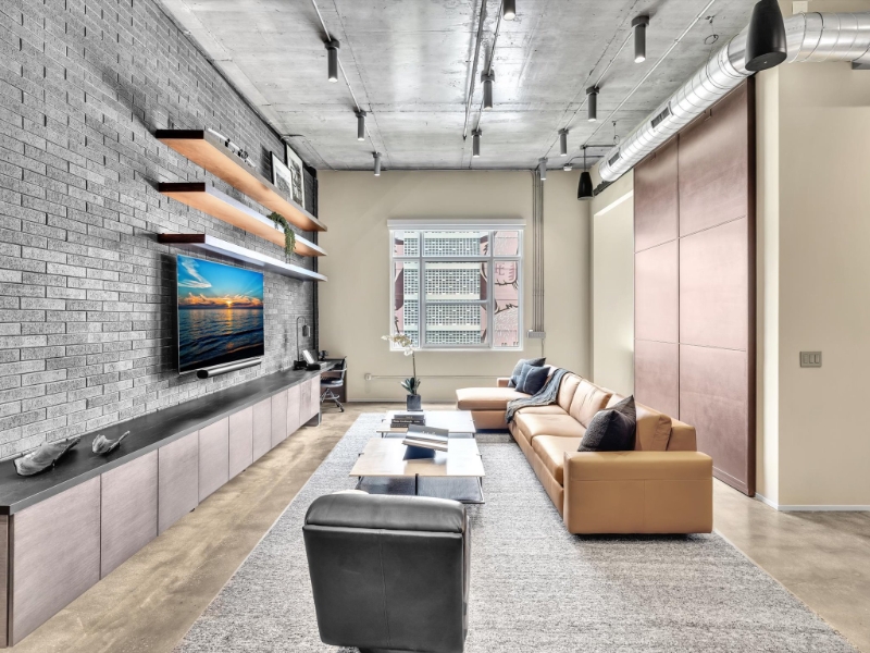 250 Ne 23rd St - Photo 3 of 20