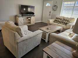 featured image of 904 N Montgomery St #68