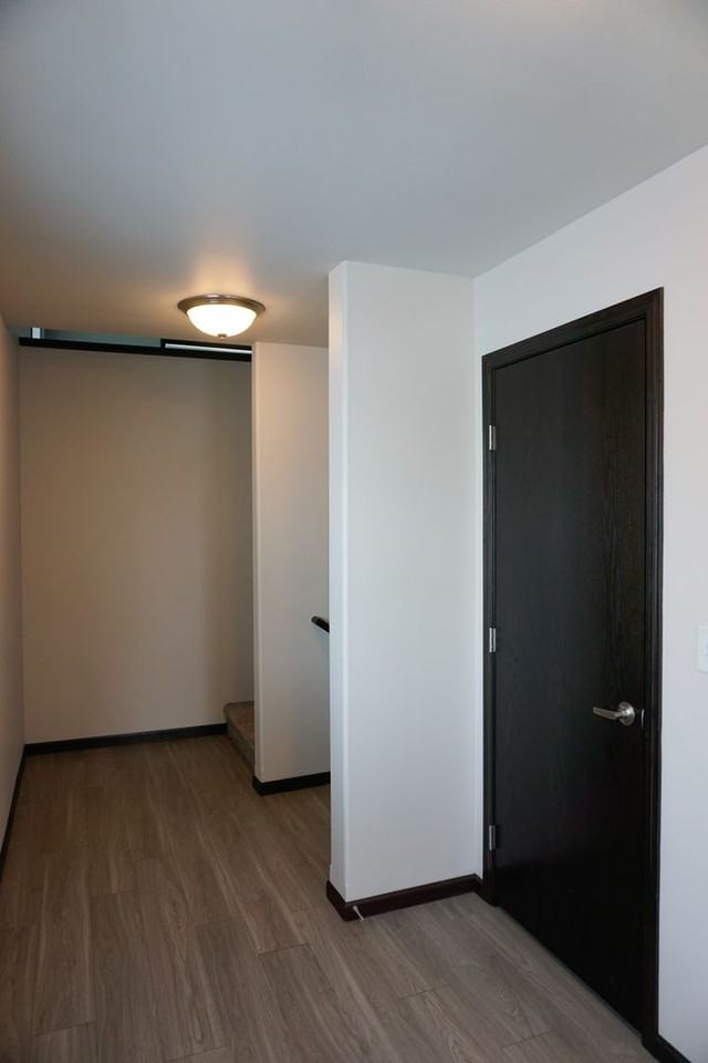 2715 Westwood St W - Photo 3 of 38