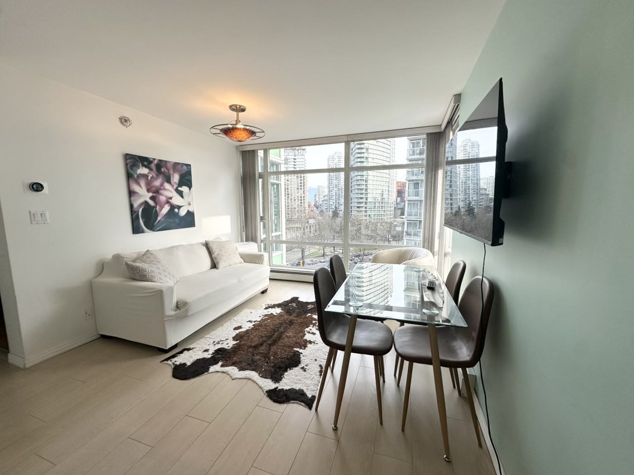 Aquarius Mews - Photo 3 of 13