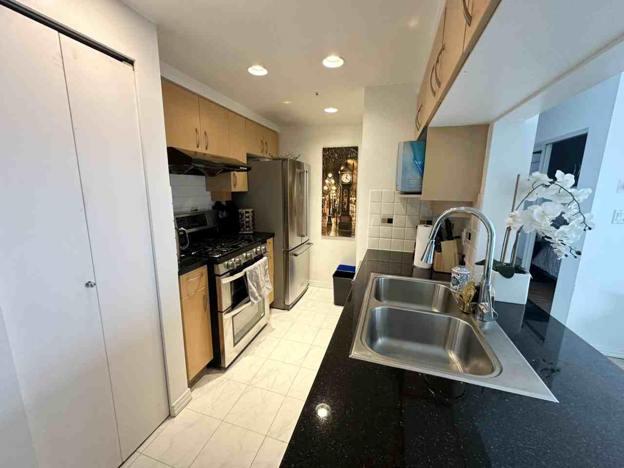 Aquarius Mews - Photo 6 of 13