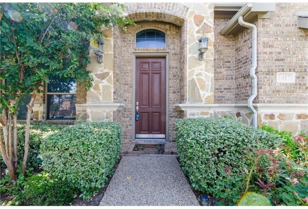 1417 Lampasas Dr - Photo 2 of 26