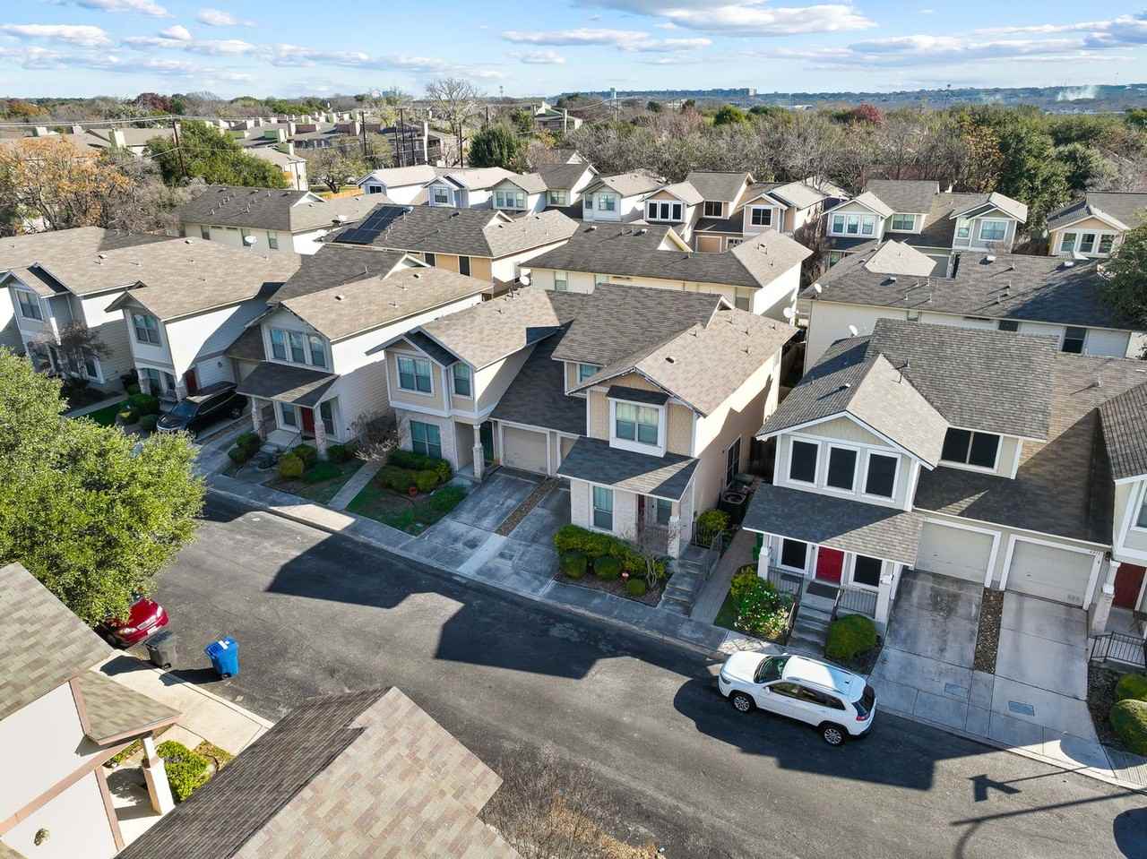 6223 W Jolie Ct - Photo 4 of 33