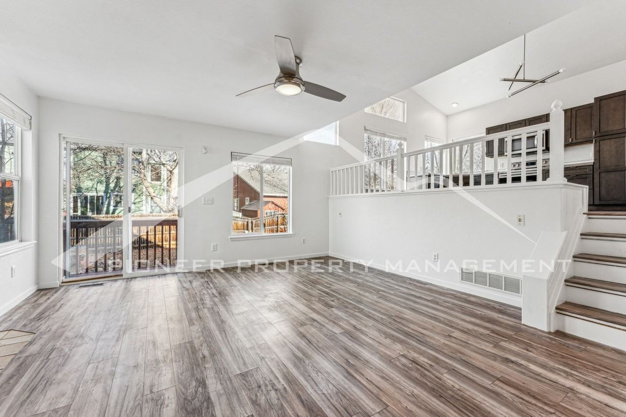 802 Timothy Dr - Photo 5 of 19