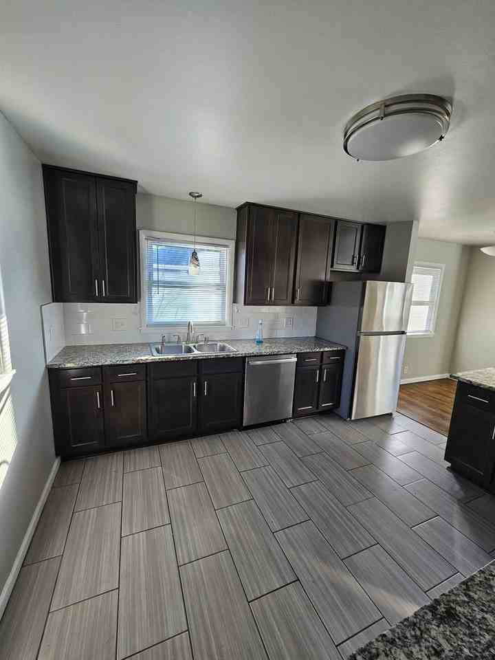 5134 N 81st St - Photo 2 of 10