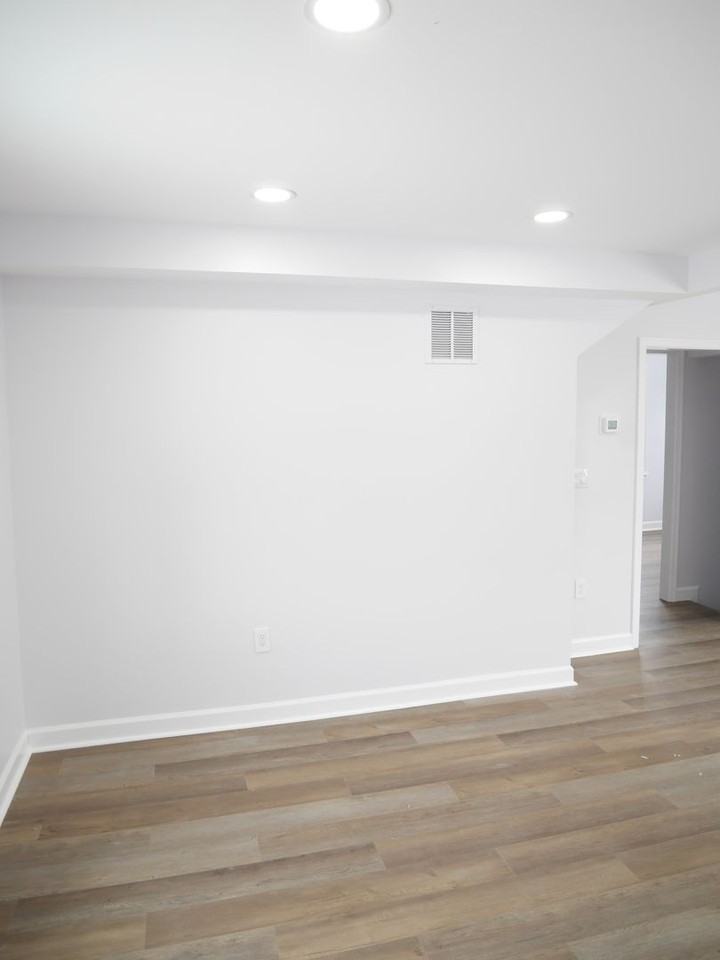 2528 Wentworth Rd - Photo 4 of 33