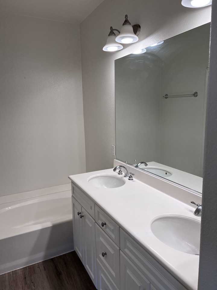 4026 Backshore Ct - Photo 3 of 13