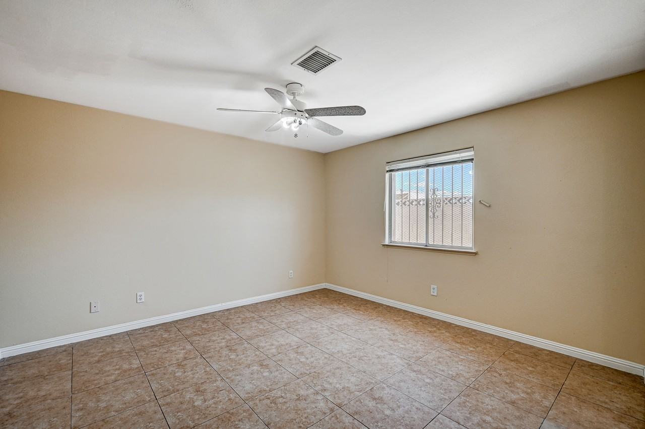 2345 Stockton Ave #NA - Photo 3 of 11