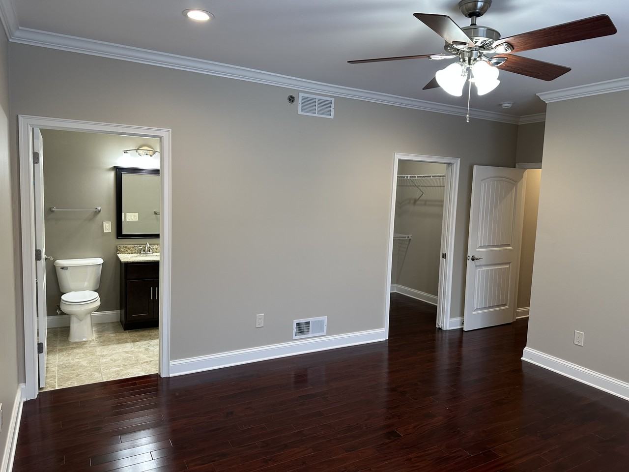 7807 Merrick Rd #600 - Photo 6 of 17