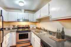 Ellis Court Apartments - Photo 1 of 1