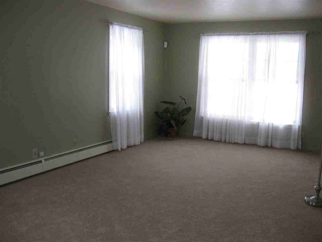 4926 Vance Ave - Photo 2 of 21