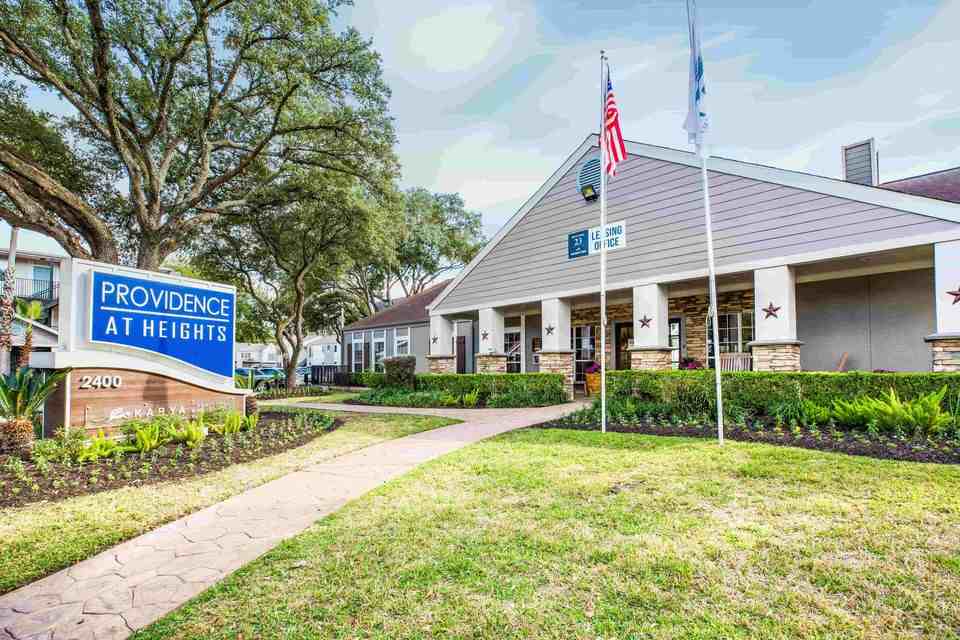 Providence at Heights - Photo 4 of 18