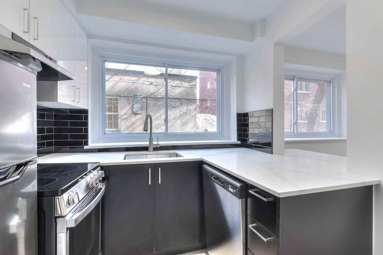 3420 Place Decelles - Photo 2 of 15